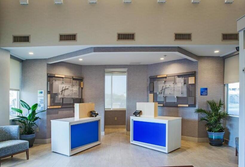 فندق Holiday Inn Express Nags Head Oceanfront, An Ihg