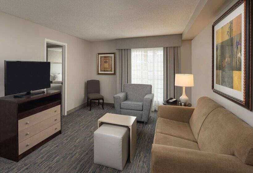 هتل Homewood Suites By Hilton Chicago  Schaumburg