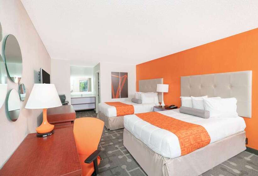 ホテル Howard Johnson By Wyndham Aiken