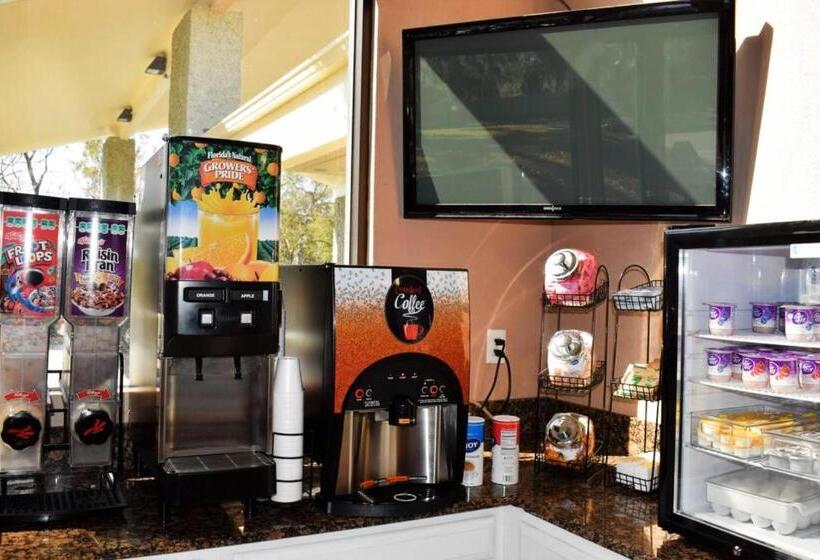 酒店 Howard Johnson By Wyndham Beaufort/parris Island