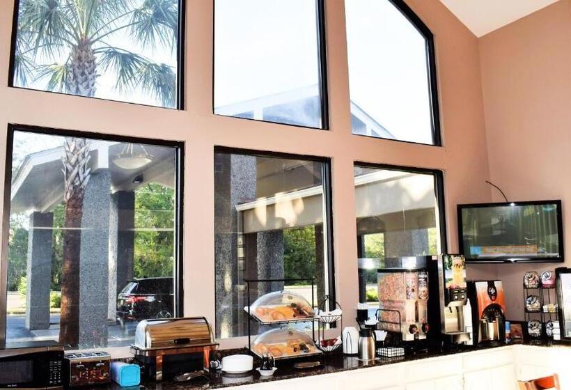 酒店 Howard Johnson By Wyndham Beaufort/parris Island