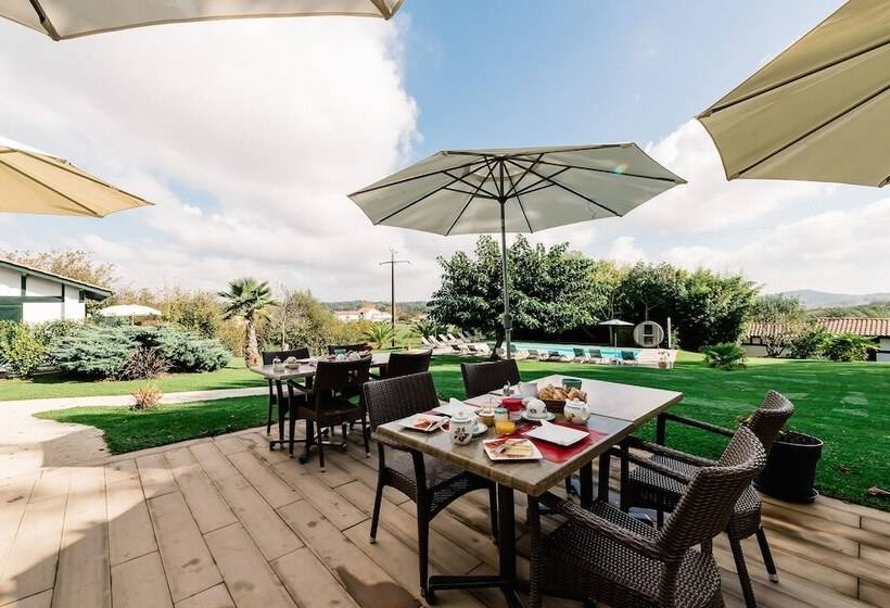 בית מלון כפרי Hôtel Laminak, The Originals Relais