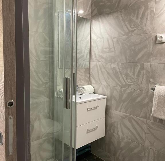 ホテル Hôtel Le Thurot