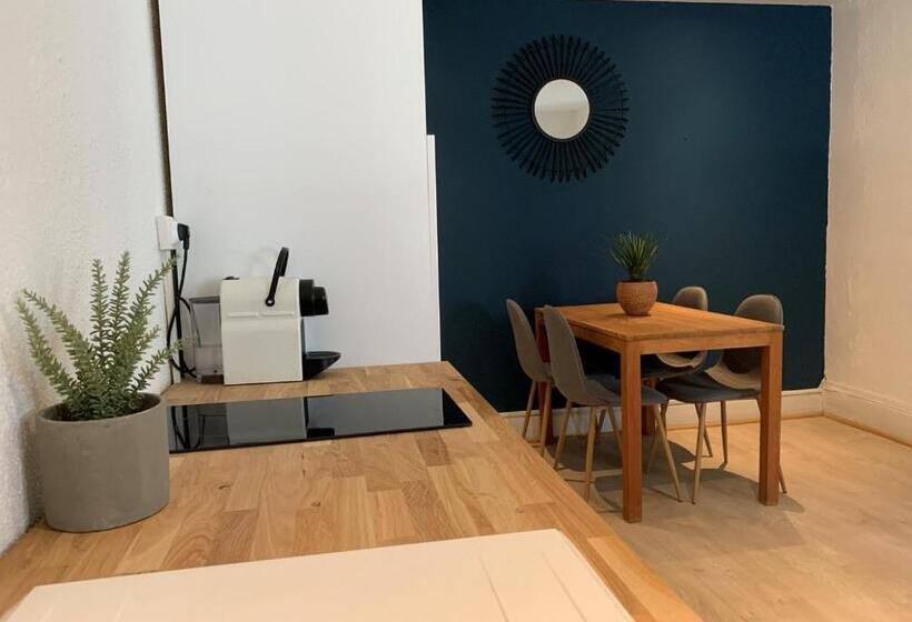 ホテル Hôtel Le Thurot