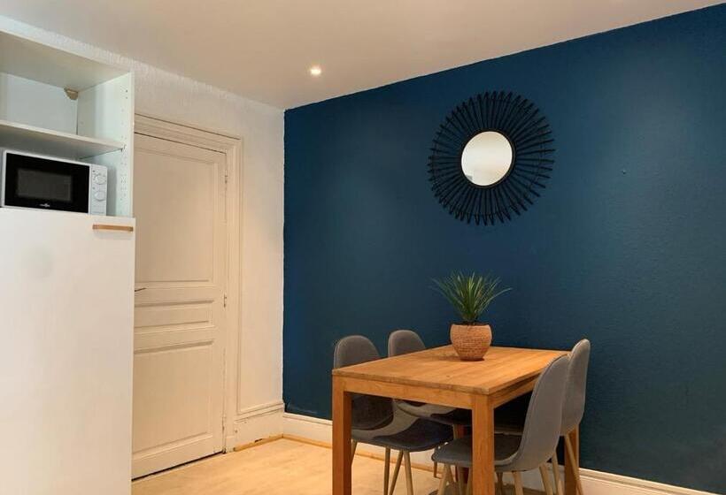 ホテル Hôtel Le Thurot