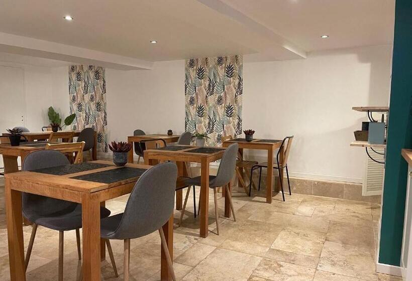 ホテル Hôtel Le Thurot