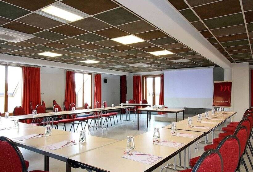 בית מלון כפרי Mercure Hexagone Luxeuil