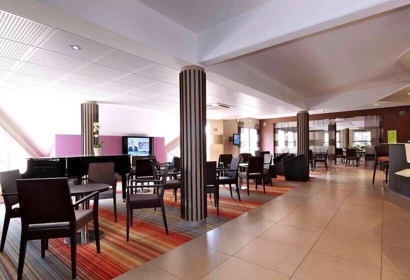 בית מלון כפרי Mercure Hexagone Luxeuil