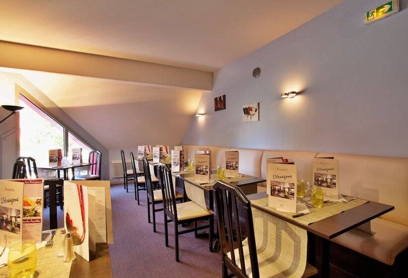 בית מלון כפרי Mercure Hexagone Luxeuil