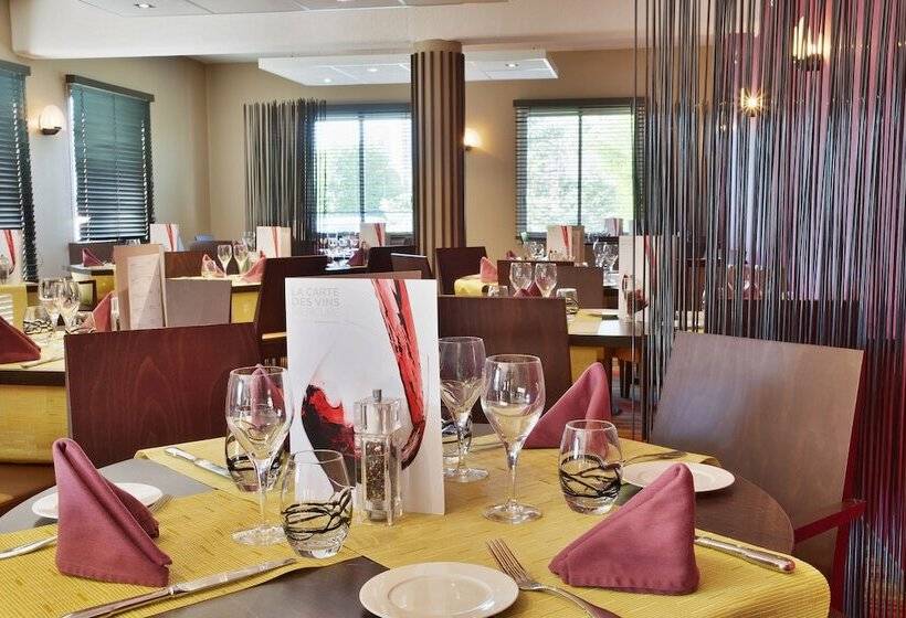 בית מלון כפרי Mercure Hexagone Luxeuil