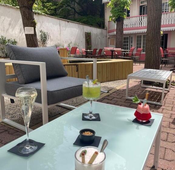 בית מלון כפרי Hôtel & Restaurant Le Patio Vichy