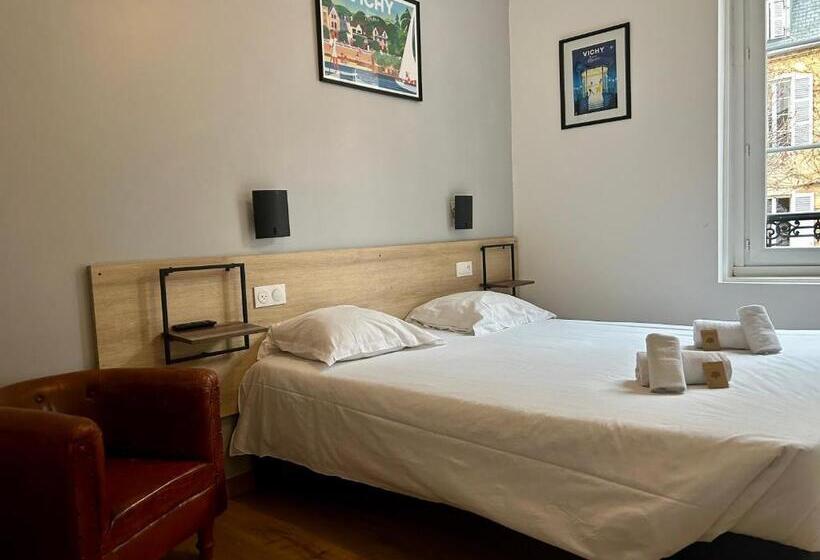 فندق Hôtel & Restaurant Le Patio Vichy