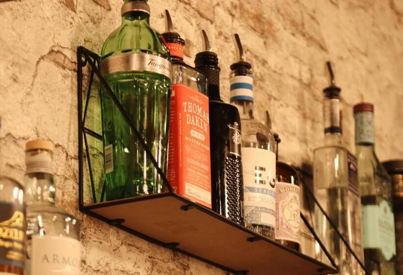 فندق Hôtel & Restaurant Le Patio Vichy