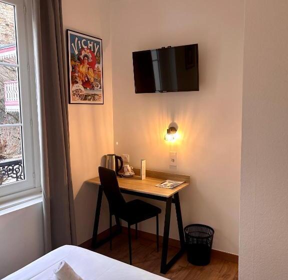 فندق Hôtel & Restaurant Le Patio Vichy