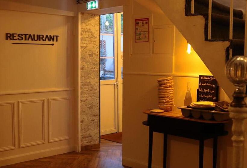 فندق Hôtel & Restaurant Le Patio Vichy