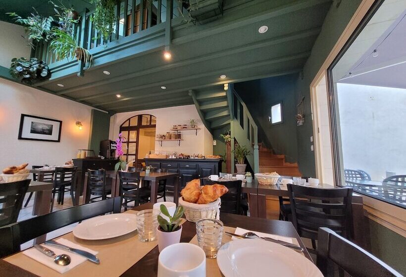 ホテル Hôtel Rive Sud