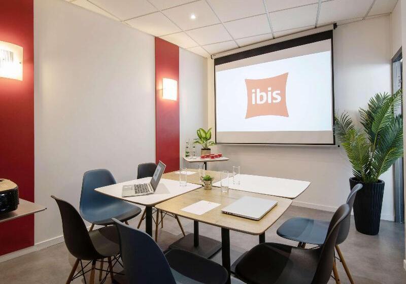 בית מלון כפרי Ibis Cannes Plage La Bocca