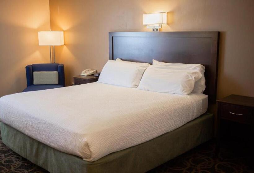 هتل Inn At The Canyons