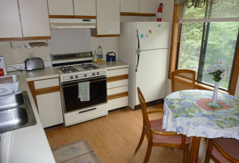 فندق InnTown Chapel Hill