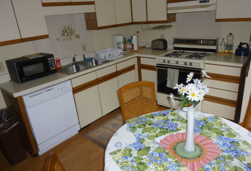 فندق InnTown Chapel Hill