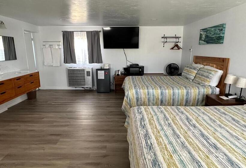 בית מלון כפרי Lamplighter Lodge