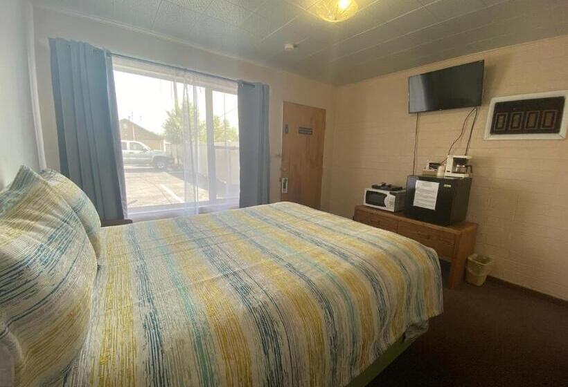 בית מלון כפרי Lamplighter Lodge