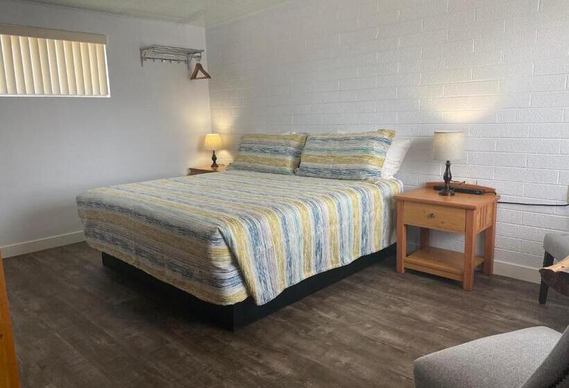 בית מלון כפרי Lamplighter Lodge