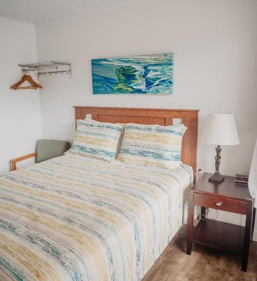 בית מלון כפרי Lamplighter Lodge