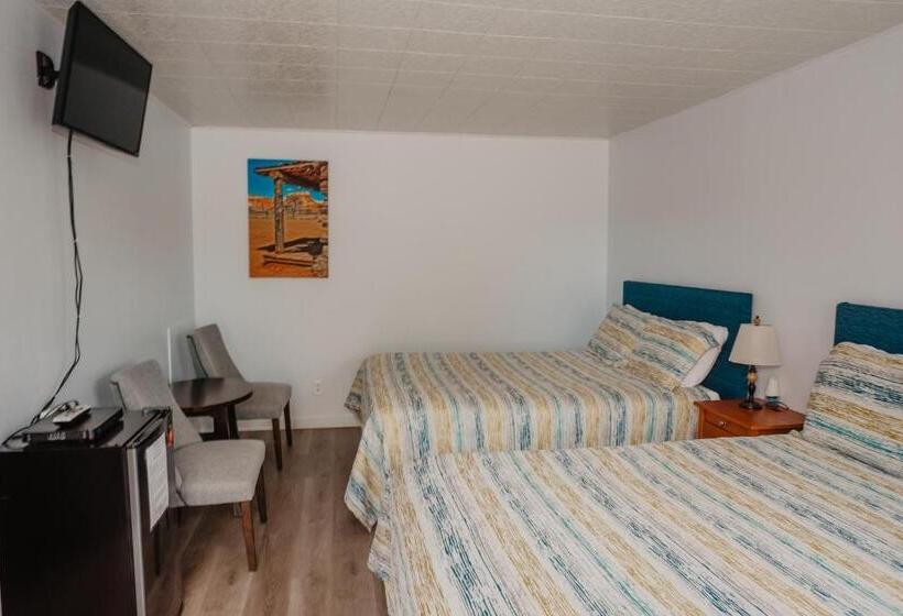 בית מלון כפרי Lamplighter Lodge