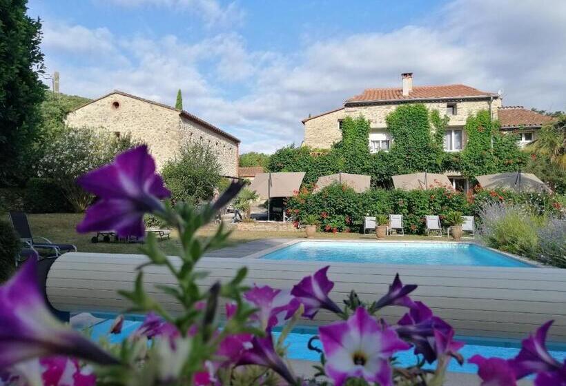 Отель Le Mas Trilles