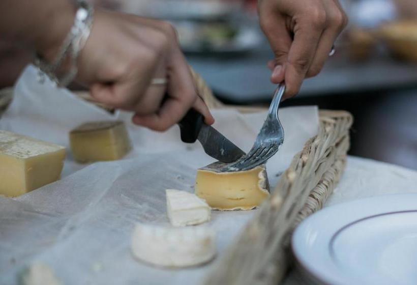 فندق L'Enclos des Lauriers Roses