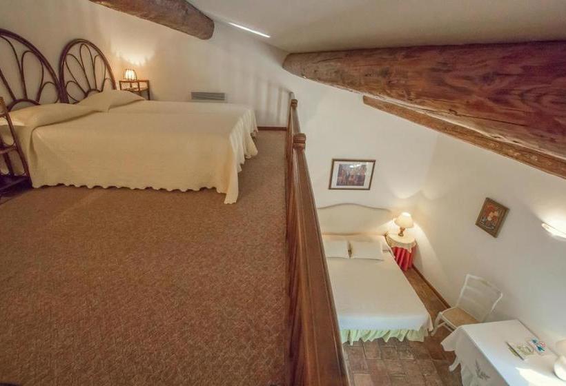 فندق L'Enclos des Lauriers Roses