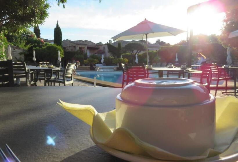 فندق L'Enclos des Lauriers Roses