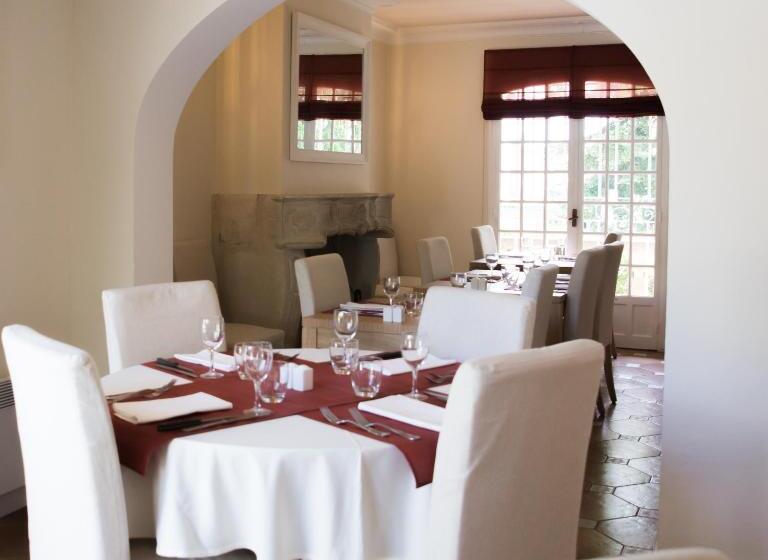 فندق L'Enclos des Lauriers Roses