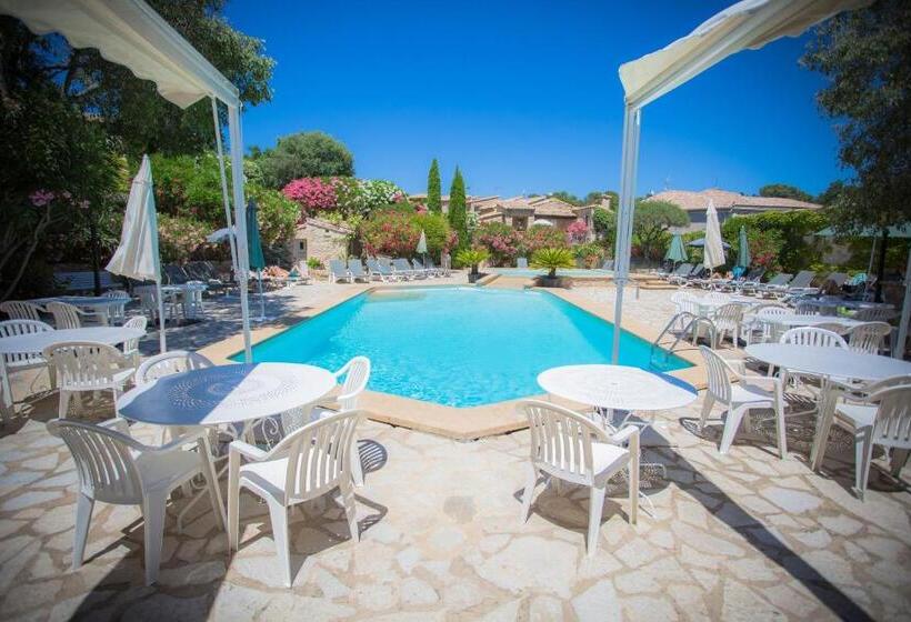 فندق L'Enclos des Lauriers Roses