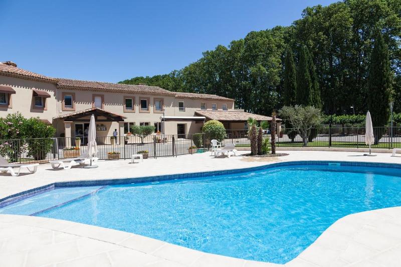 Отель Logis Hôtel Le Mas De Jossyl