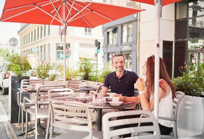 בית מלון כפרי Mercure Lyon Centre Plaza République