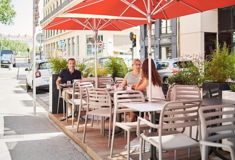 בית מלון כפרי Mercure Lyon Centre Plaza République