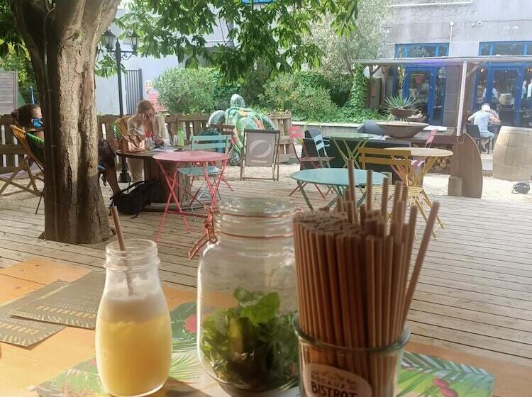 Отель Mercure Paris Porte De Pantin