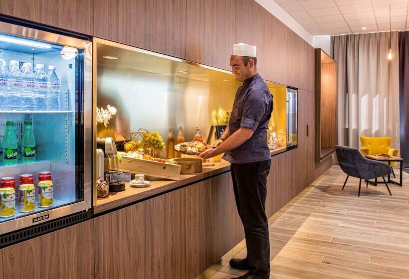 ホテル Mercure Paris Porte De Pantin