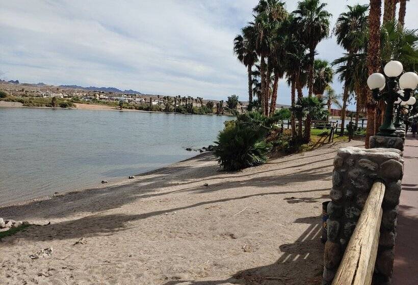 فندق The New Pioneer