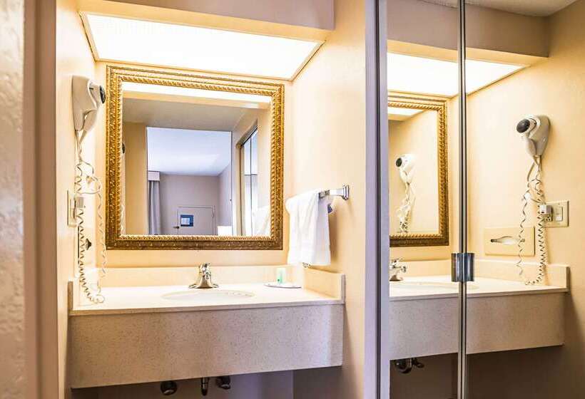 فندق Quality Inn & Suites