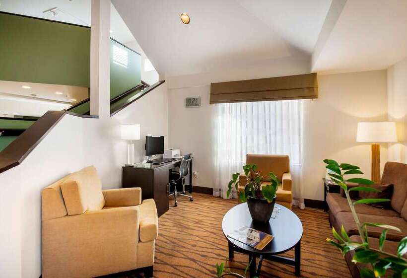 فندق Quality Inn