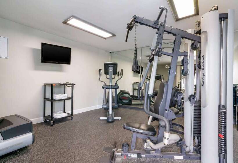 فندق Quality Inn Greenville Near University