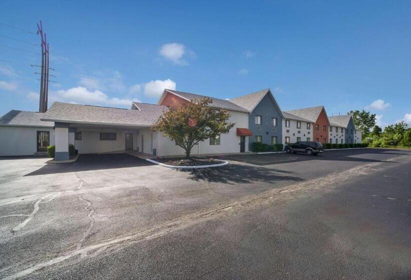 فندق Ramada By Wyndham Effingham