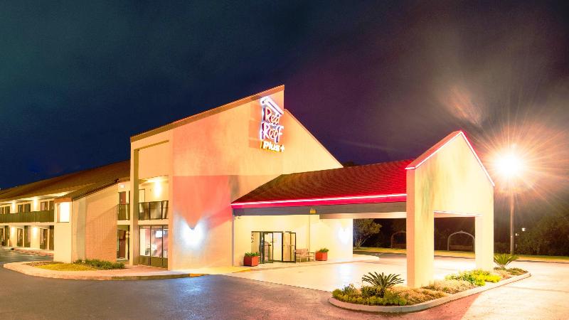 酒店 Red Roof Inn Plus+ Mt Pleasant Patriots Point