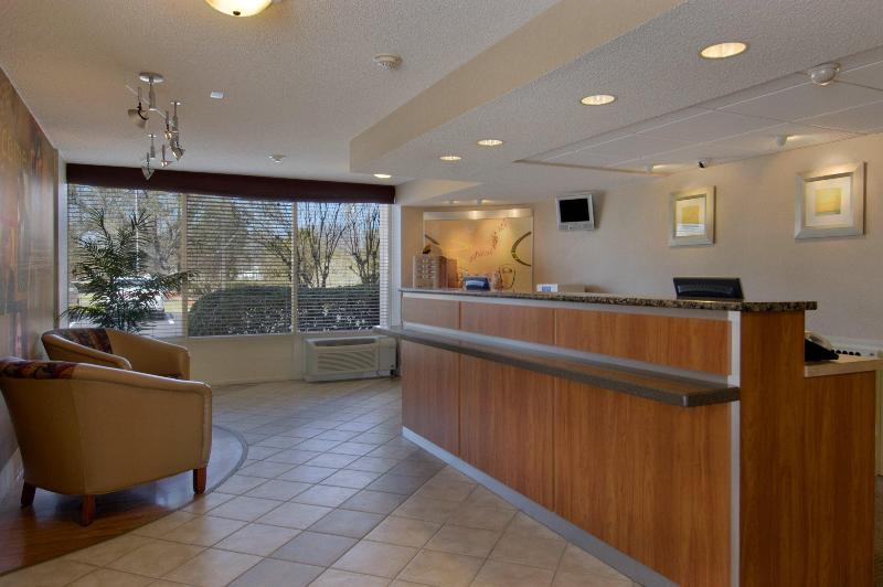 酒店 Red Roof Inn Plus+ Mt Pleasant Patriots Point