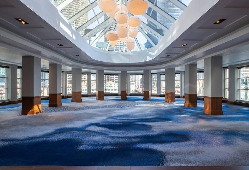 هتل Renaissance Chicago Downtown