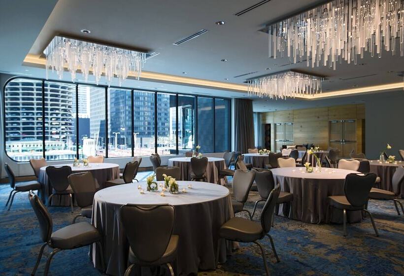 هتل Renaissance Chicago Downtown