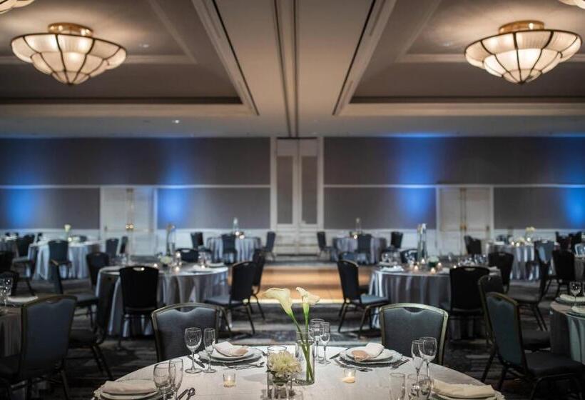 فندق Renaissance Concourse Atlanta Airport